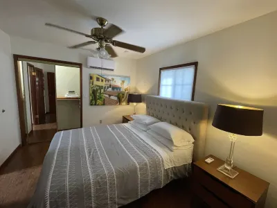 Villa M - 1bedroom villa with kitchen, steps from downtown Palm Springs! 🍒