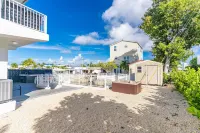 Waterfront, 4Br/3B Home, 5 min from John Pennekamp State Park 키라고 호텔