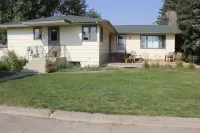 Family Friendly Cozy Farmhouse