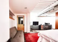 Brick Brownstone Living in the most desired neighborhood in Bend.