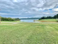 Lakehouse with Gorgeous Lake Views Hotele w: Grainger County