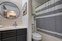 One Bedroom Royale Retreat | Amenities Views Golf