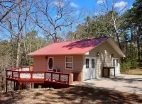 Large Deck, BBQ Grill, Fire Pit & Arkansas Sunsets- the Perfect Spring Evening!