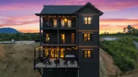 6-Bed Cabin w/ Indoor Pool & Game Room – Sleeps 22