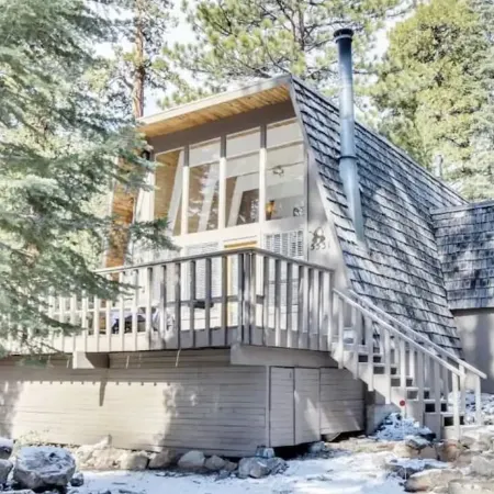 Modern and Private A-frame Near the Lake