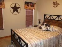 Peach Paradise-Enjoy a cozy retreat in the country! Hotels in DeSoto County