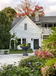 Downtown Charlevoix Boutique Cottage #1