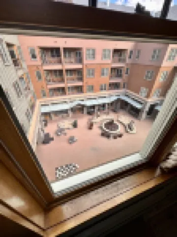 Remodeled modern ski-in/ ski-out condo in Keystone, 1 bd/1 ba, sleeps 4