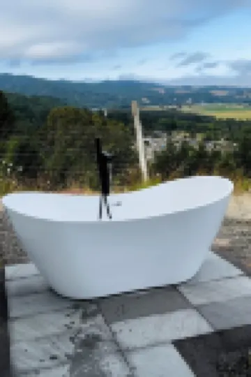 Remodeled barn with spectacular Views near redwoods and coast!