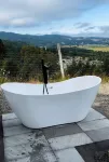 Remodeled barn with spectacular Views near redwoods and coast!