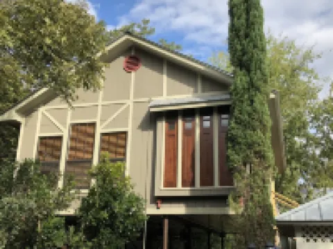 Schwestern Haus Long Term Rental Discount Available.