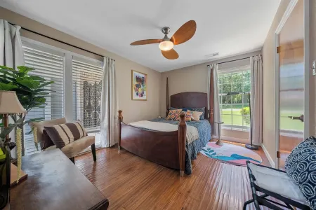 Steps to the Lake! Game Room & More! Sleeps 9