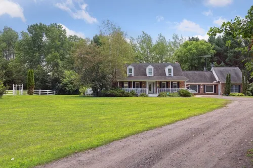 *The Retreat* Great for Families/Groups, Casino, & Golfing.