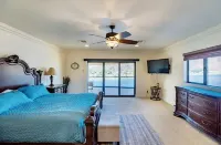 Riverfront with private dock, river views from every room & arcade games!