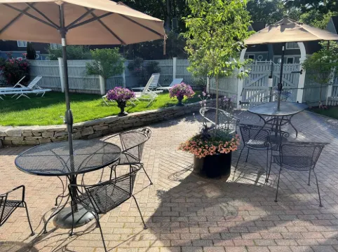 Newly Renovated Loft Villa at Norwich Spa, minutes to Mohegan Sun