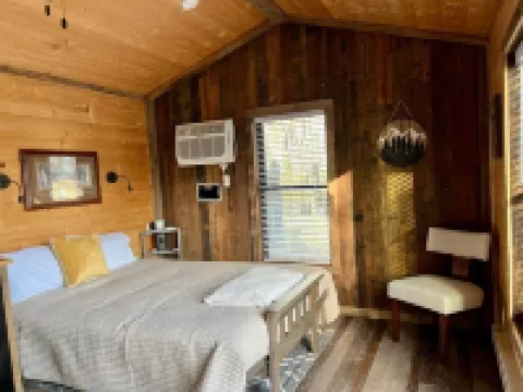 Table Rock Tiny Homes Rock Creek Cabin