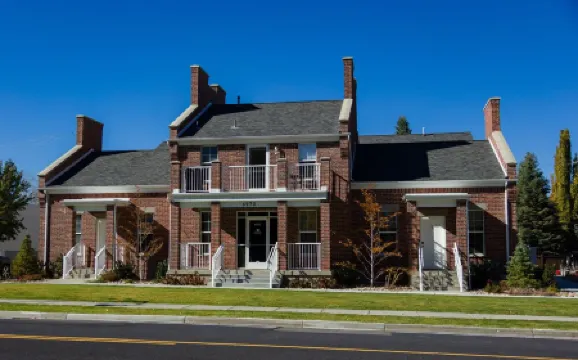 Excellent location for skiing!  Brand new, comfy 2BR apartment