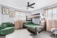 Adventure Coast: 2br-2ba, Near Springs, Beach, Hot Tub