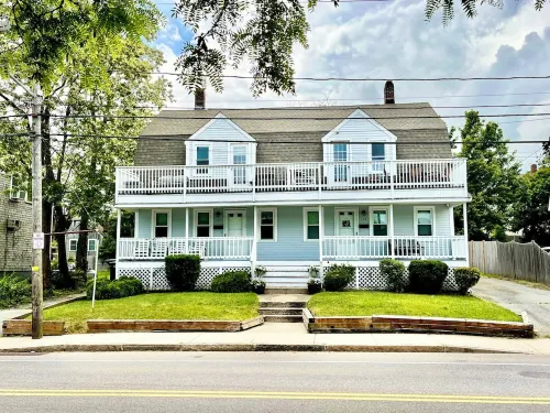 LOCATION! Waterfront Retreat in historic downtown Plymouth