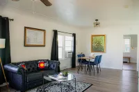 Cozy family friendly home within walking distance of Main Street! Hotels in Lafayette