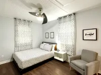 Private/Spacious 1BR Central Near LegoLand 2 Miles Hotel a Cypress Gardens