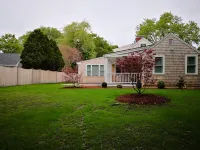 New construction! Craigville Beach, Main St, Playground, Ice cream/restaurants!! Hotels in Centerville