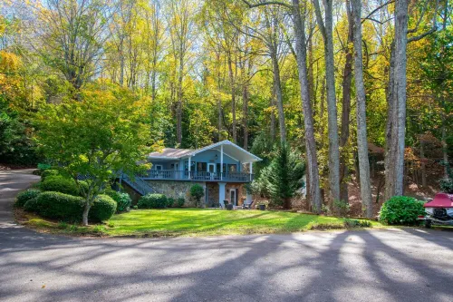 Lake Omega View-Lakefront-Dock-Fireplace فنادق في Hiawassee