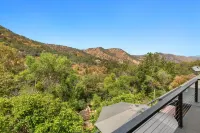 The River's Edge - Private Home with River Access and Spa