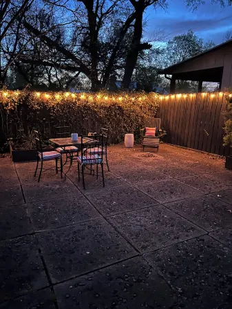 Haven Haus:  Spacious 3Br, 2BA w/ Firepit & Coffee Bar, 6 Blocks from Main St