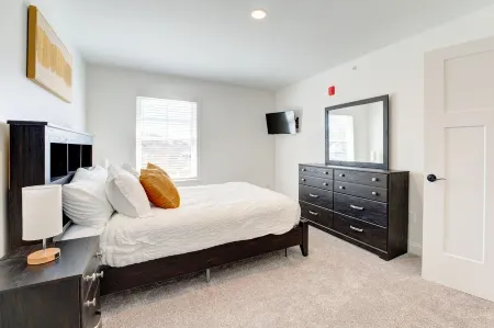 Rustic Charm Meets Modern Luxury: Stylish 2BR, 1BA Apartment