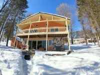 The Ice House - An UPscale U.P. lake home Hotels near Kermit's Pizza Pub & Grill