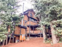 Forest Hideaway, 1 Min from Woodward, Sleeps 10 Hotels in Summit Park