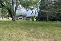 Family Friendly Lake Fun at Koontz Lake, Sleeps 18, 90 Min. From Chicago