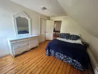 Beautiful Bristol 2BR Apartment Right Next To The Bay