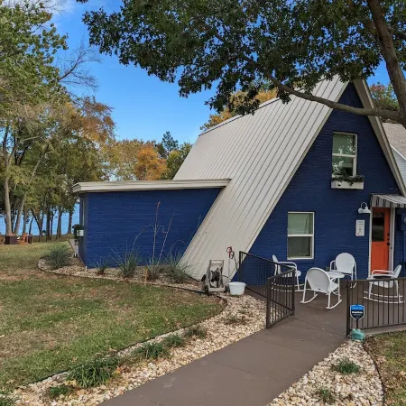 End of Year Specials- Be Lakefront for the Holidays!