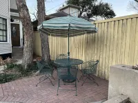 THE HISTORIC VICTORIAN HIDEAWAY - WITH SKYLINE VIEWS!! BEST LOCATION IN UPTOWN!!