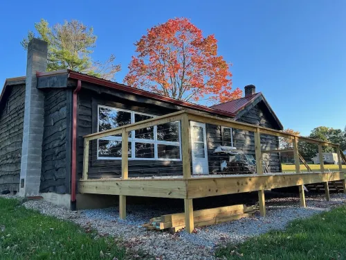 Pet Friendly Cozy Cabin Close to Slopes