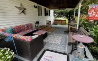 Farmhouse in the Country-Perfect Place to Relax and Enjoy Family and Friends! - 3-Star