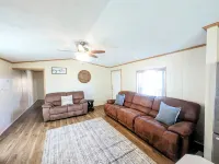 Cozy 3 Bedroom, Near i80, Explore Ogallala + Lake McConaughy, 201 LnL