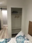 Studio with Private Entrance / Patio / Hot Tub