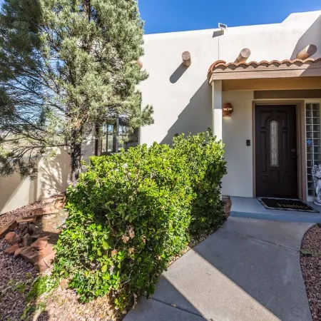 Spacious home w/Sedona views