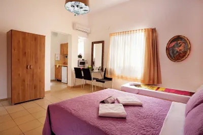 Hotel Loui Talpiot Hotels in Haifa