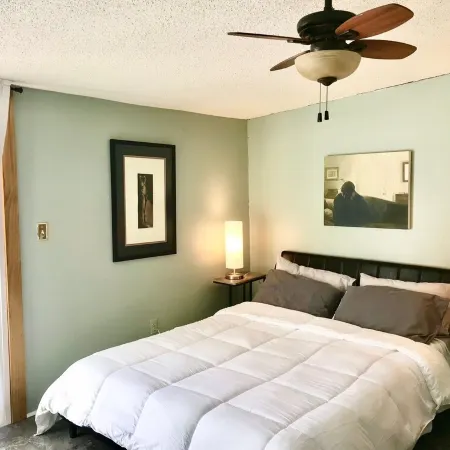 Relaxing, Cozy & Secluded One Loft Bedroom A-Frame w/ Private Summer Pool