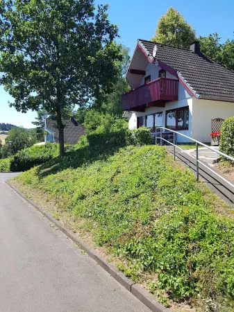 Top well-kept holiday home with great views at the Seepark Kirchheim
