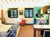 Casina MeMe in Tuscany Hotels in Pescia