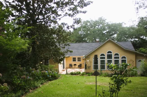 Villas @ Lake Ella: 1br/2queen-1bth-Kitchenette