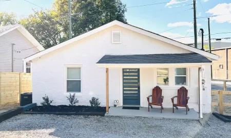 Entire Home 2 miles UTK, Neyland &Thompson Boiling