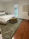 *NEW* Bourbon on Broadway- 3 King Bed- Downtown Bardstown