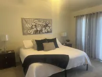 Football Spring Training, NASCAR, Golf, Hiking and More Hotels near Litchfield