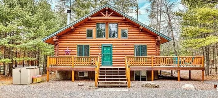 Spacious 3 Story Cabin. Access to UTV/ATV Trails & Near Lake Arbutus Hotels in Jackson County